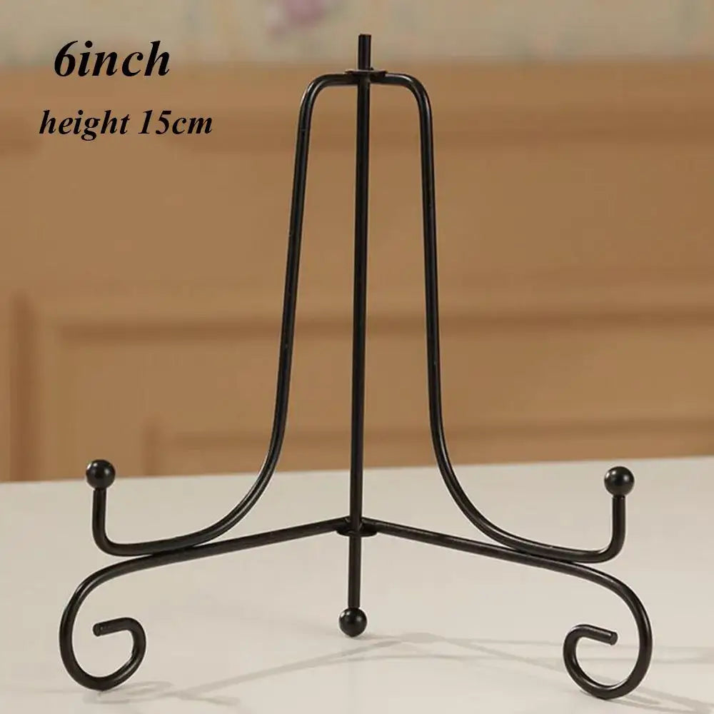 6-inch black iron plate rack easel with 15cm height. Compact and sturdy for small plates, books, or framed art.