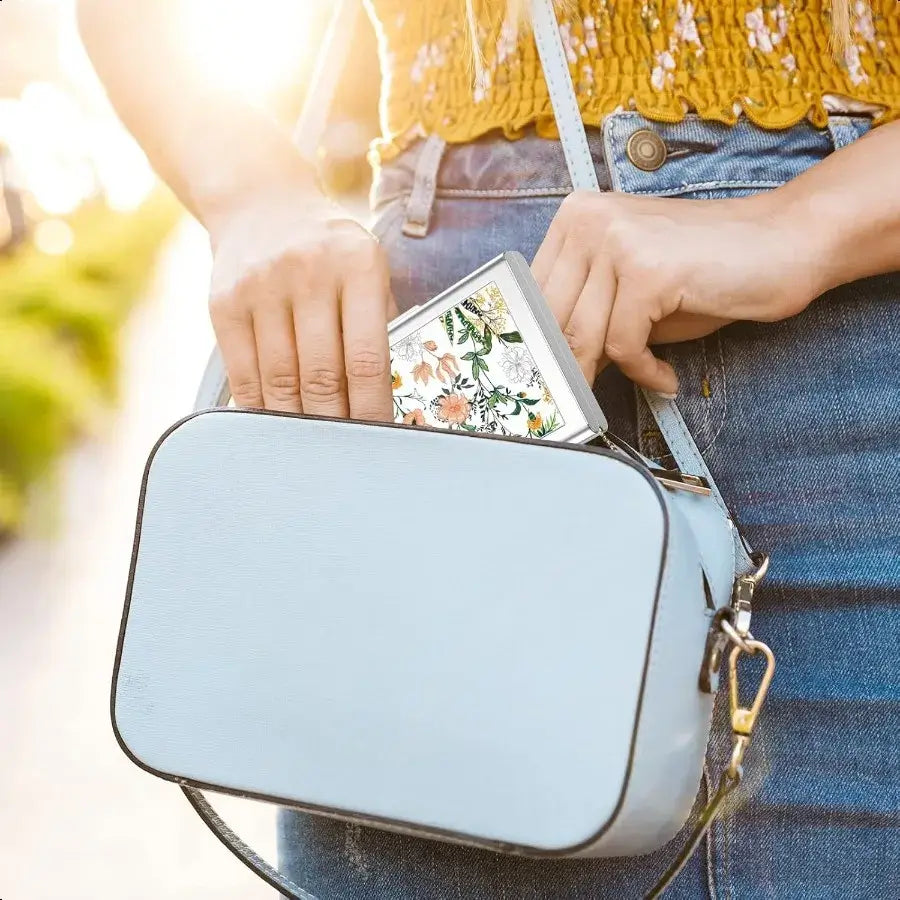 Unisex Slim Metal Credit Card Holder RFID Blocking Mini Wallet with White Flower Design Hard Case